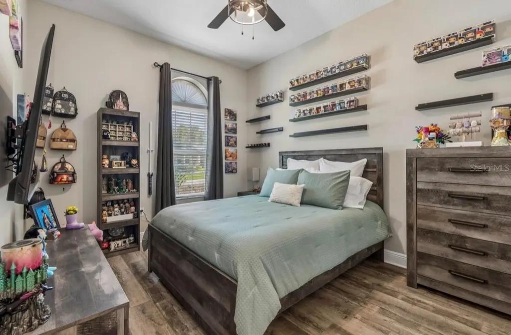 1927 Montgomery Bell Road Wesley Chapel FL 33543