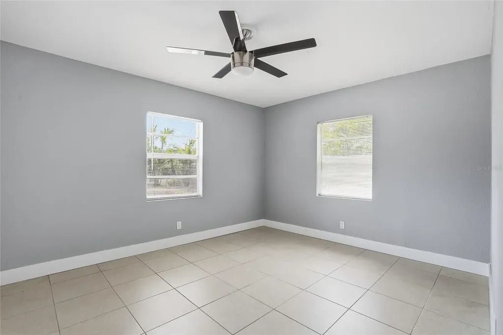 6712 River Road Tampa FL 33615