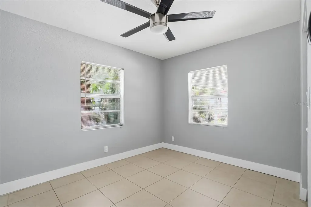 6712 River Road Tampa FL 33615