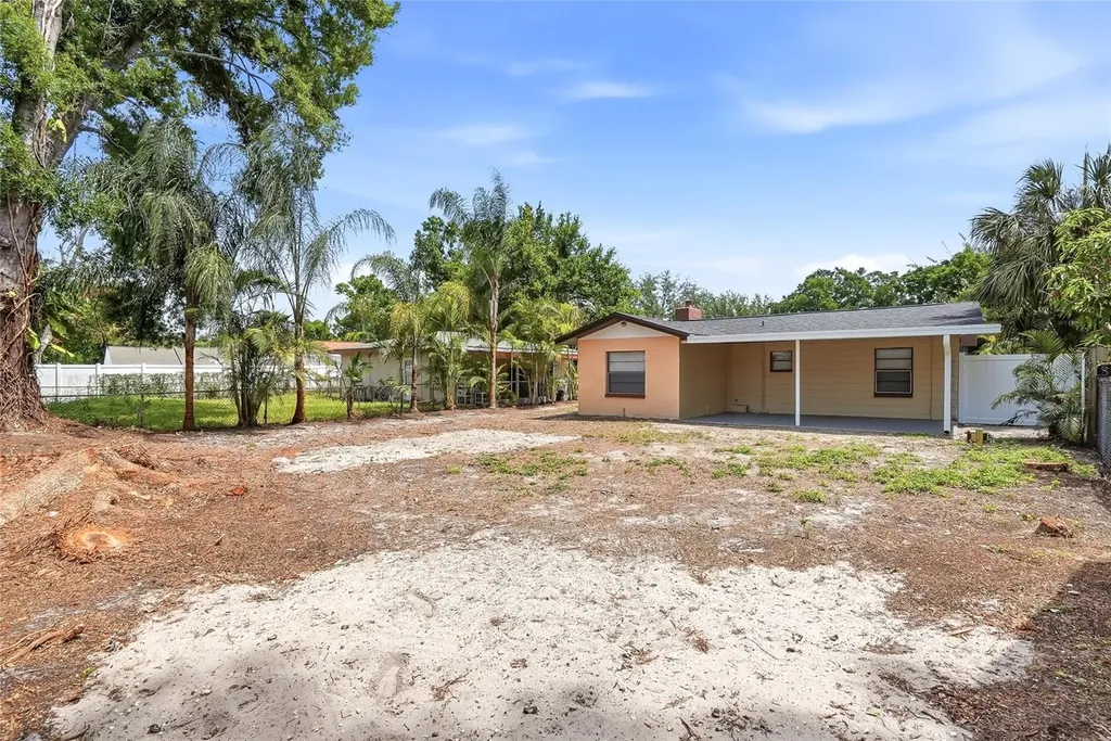 6712 River Road Tampa FL 33615