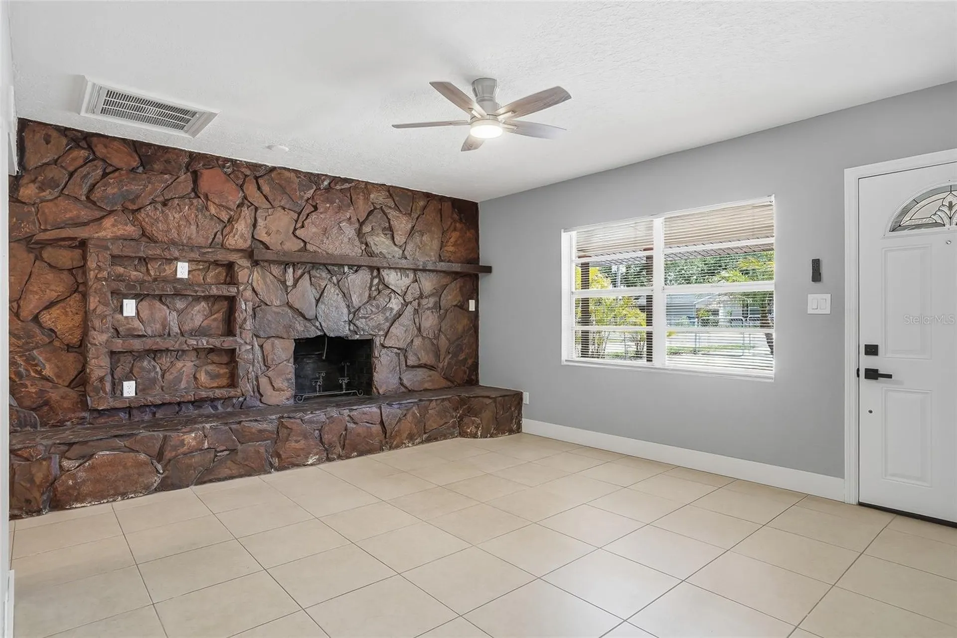 6712 River Road Tampa FL 33615