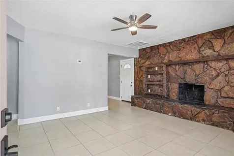 6712 River Road Tampa FL 33615