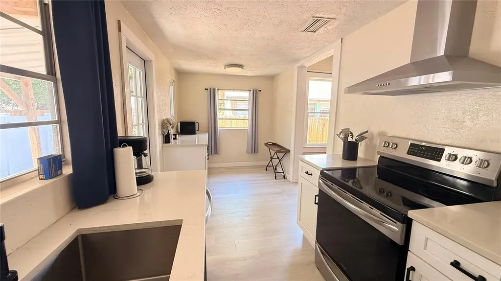 905 Jones Street Clearwater FL 33755