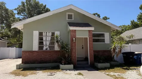 905 Jones Street Clearwater FL 33755