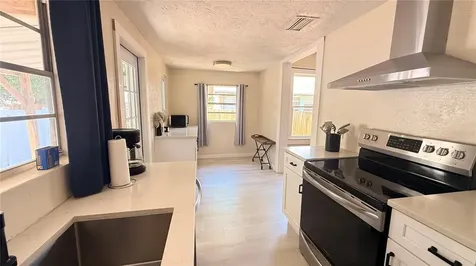 905 Jones Street Clearwater FL 33755
