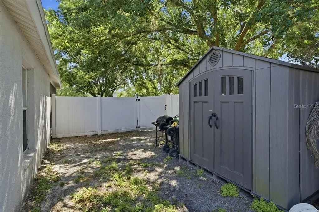 5207 New Savannah Circle Wesley Chapel FL 33545