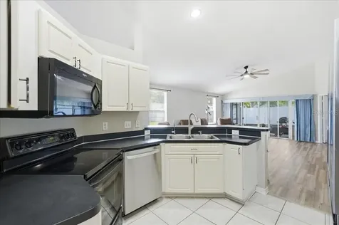5207 New Savannah Circle Wesley Chapel FL 33545