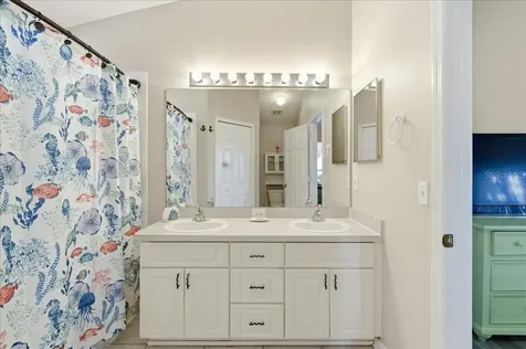 5207 New Savannah Circle Wesley Chapel FL 33545