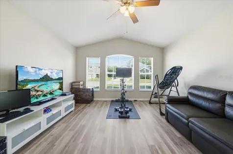 5207 New Savannah Circle Wesley Chapel FL 33545