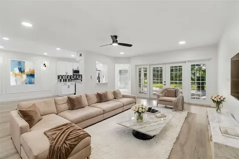 13934 Clubhouse Circle Tampa FL 33618