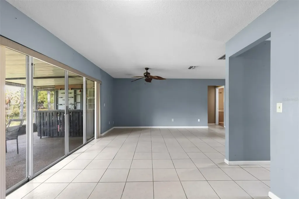 17635 Meadowbridge Drive Lutz FL 33549