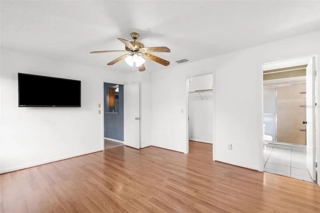 17635 Meadowbridge Drive Lutz FL 33549