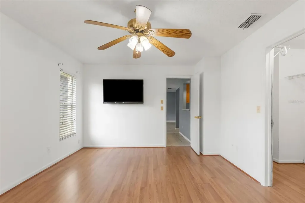 17635 Meadowbridge Drive Lutz FL 33549