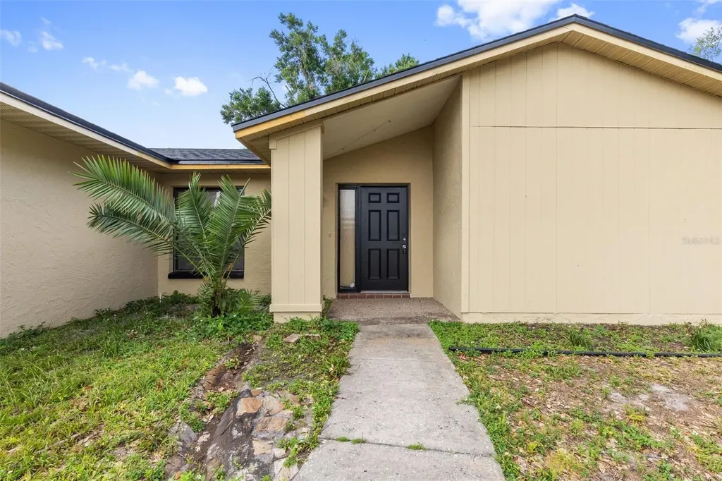 17635 Meadowbridge Drive Lutz FL 33549