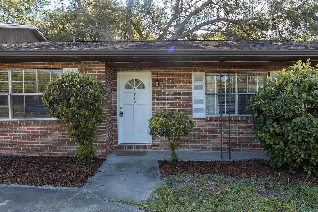 1516 S Boundary Street Deland FL 32720