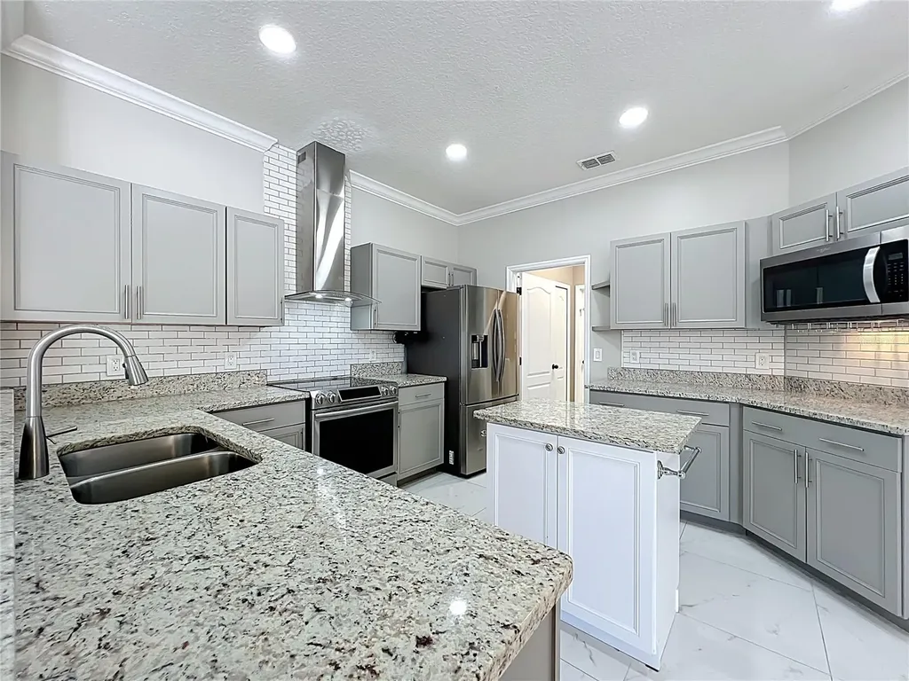 9334 Whispering Meadows Lane Orlando FL 32825