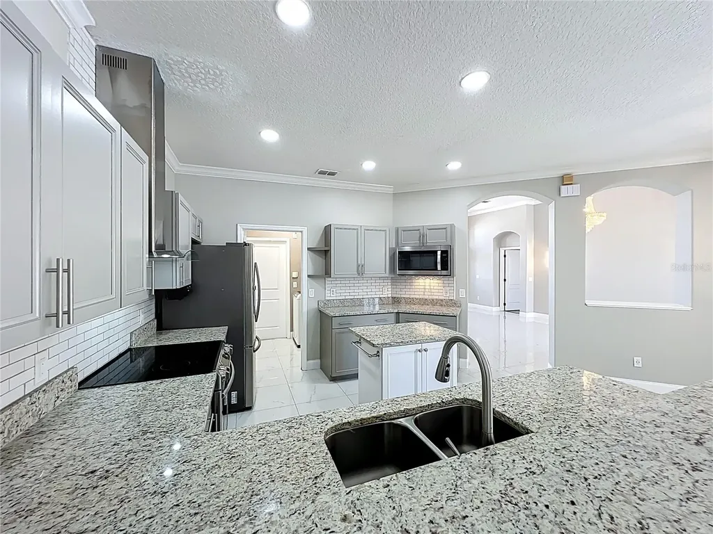 9334 Whispering Meadows Lane Orlando FL 32825