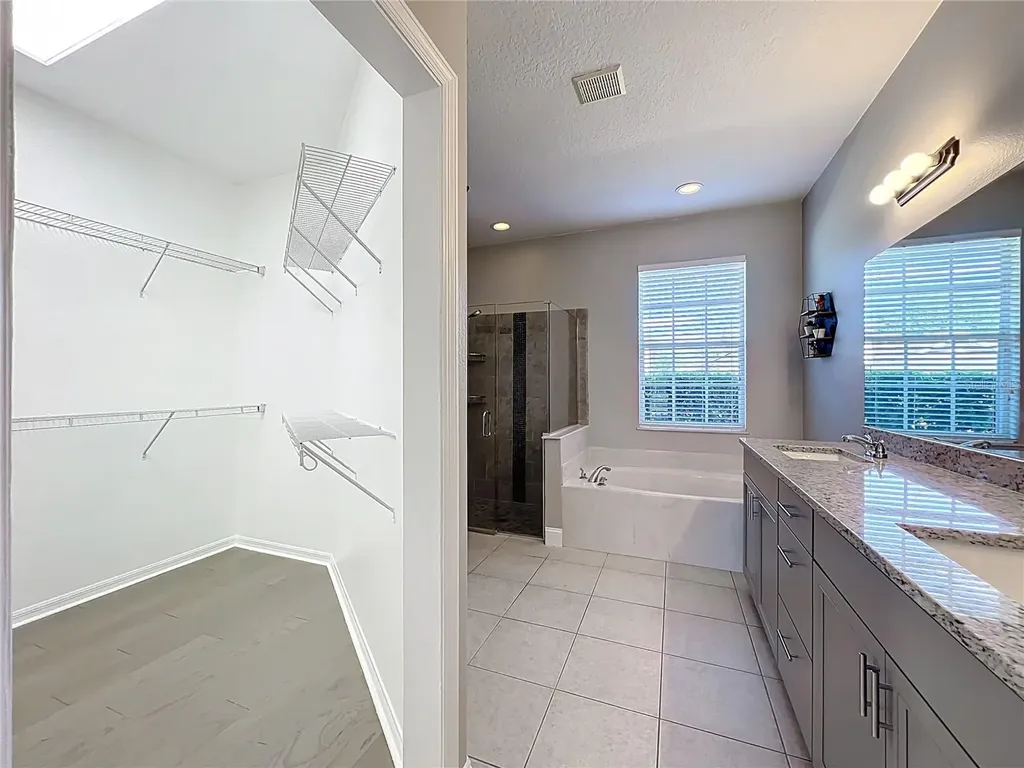 9334 Whispering Meadows Lane Orlando FL 32825