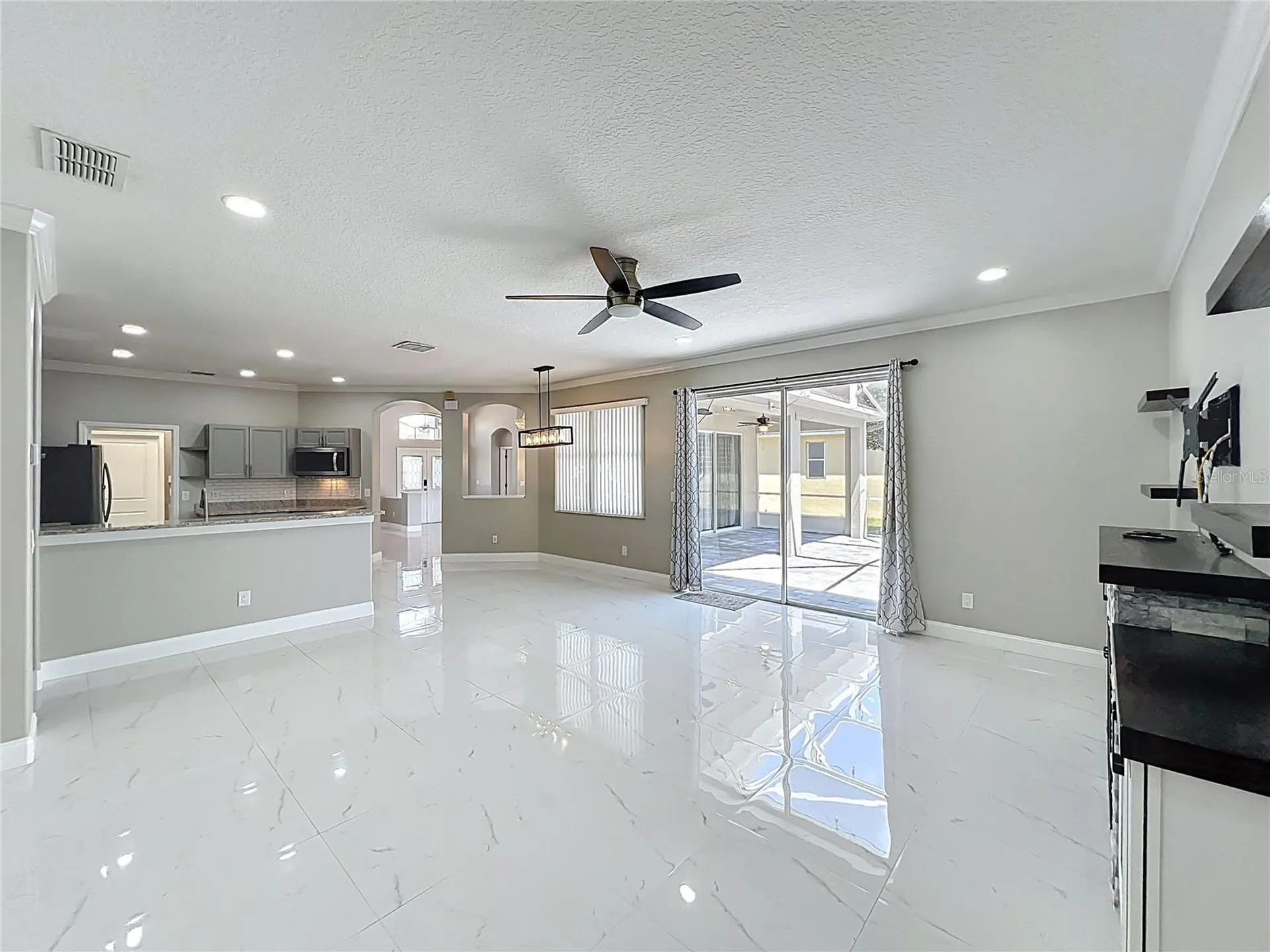 9334 Whispering Meadows Lane Orlando FL 32825
