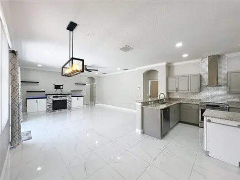 9334 Whispering Meadows Lane Orlando FL 32825
