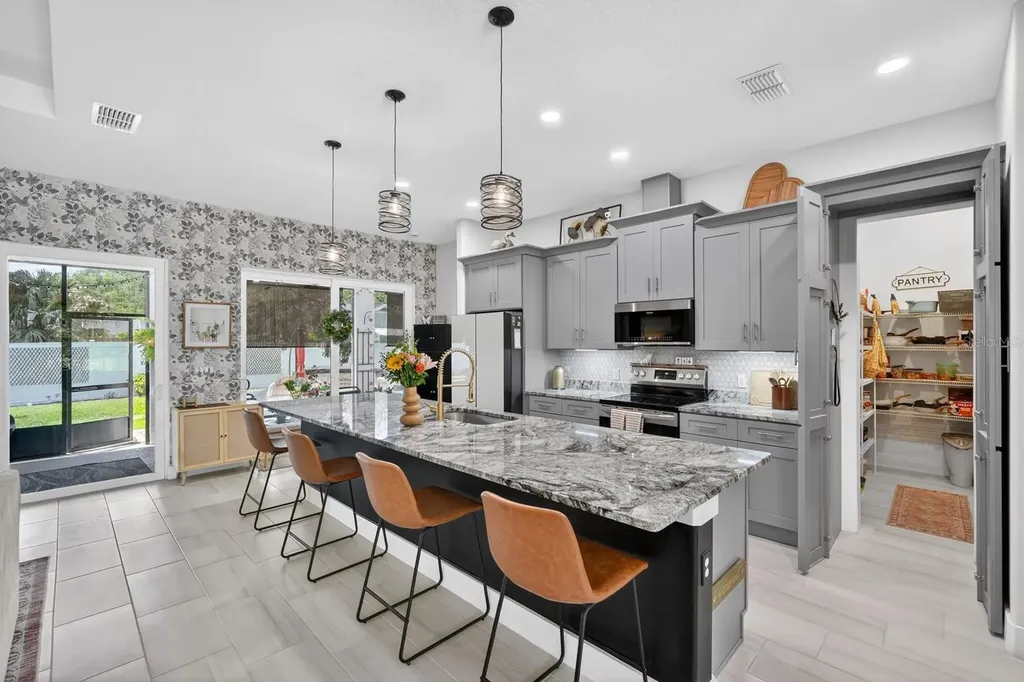 22 White Hurst Lane Palm Coast FL 32164