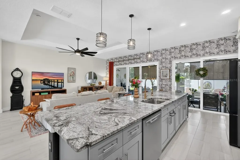 22 White Hurst Lane Palm Coast FL 32164
