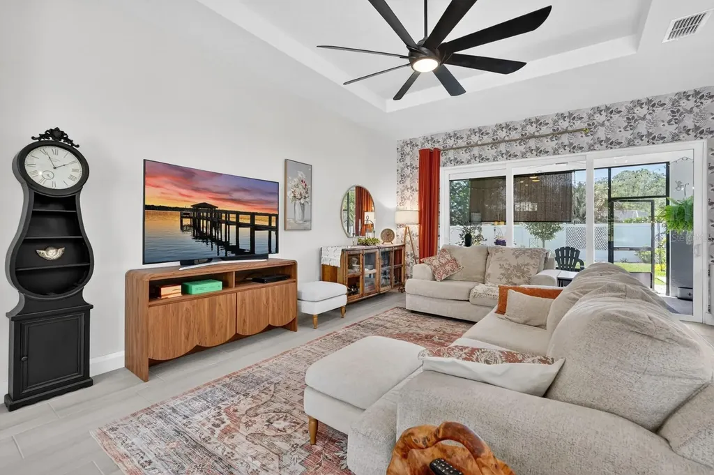 22 White Hurst Lane Palm Coast FL 32164