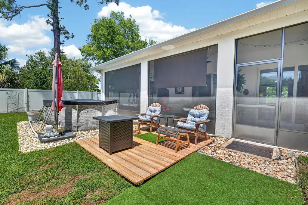 22 White Hurst Lane Palm Coast FL 32164