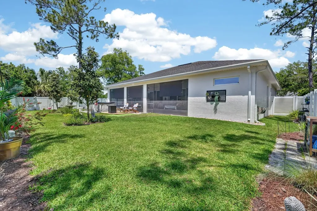 22 White Hurst Lane Palm Coast FL 32164