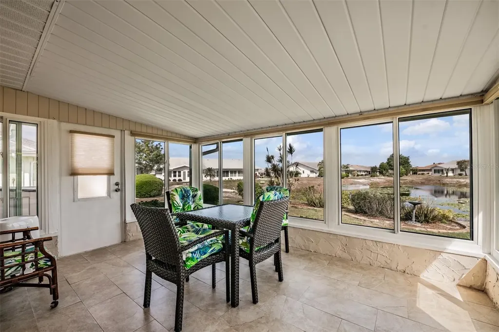 381 Club Manor Drive Sun City Center FL 33573