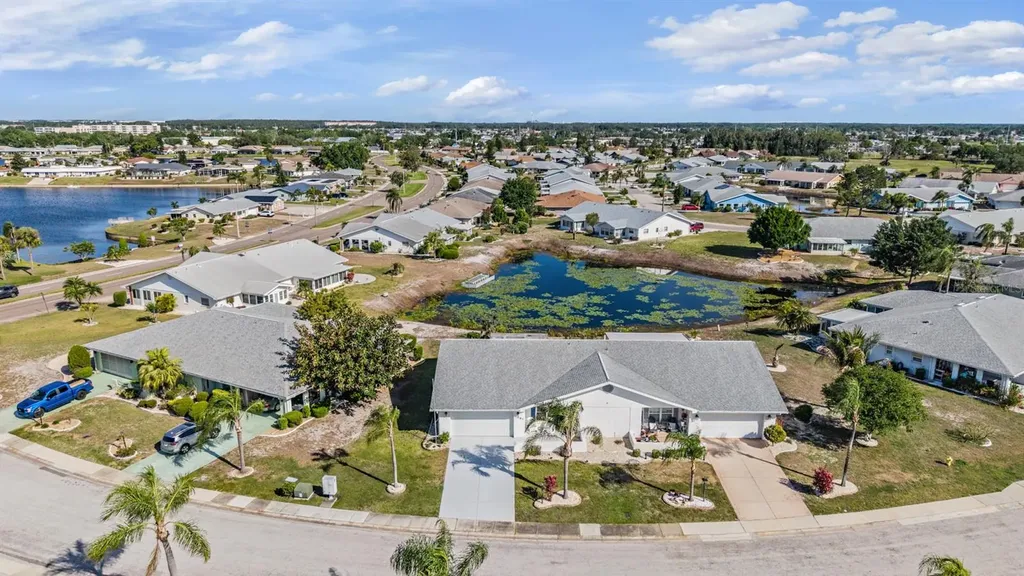 381 Club Manor Drive Sun City Center FL 33573