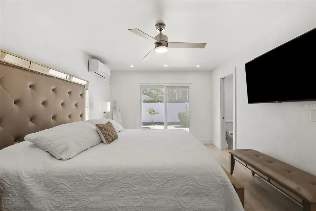 25 Sandpiper Road Tampa FL 33609