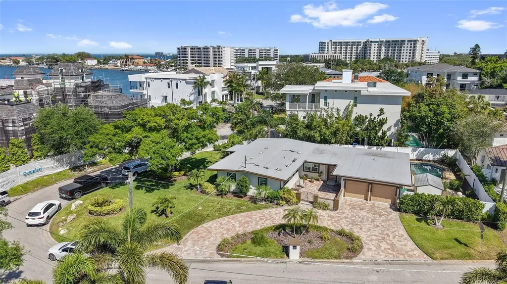 25 Sandpiper Road Tampa FL 33609