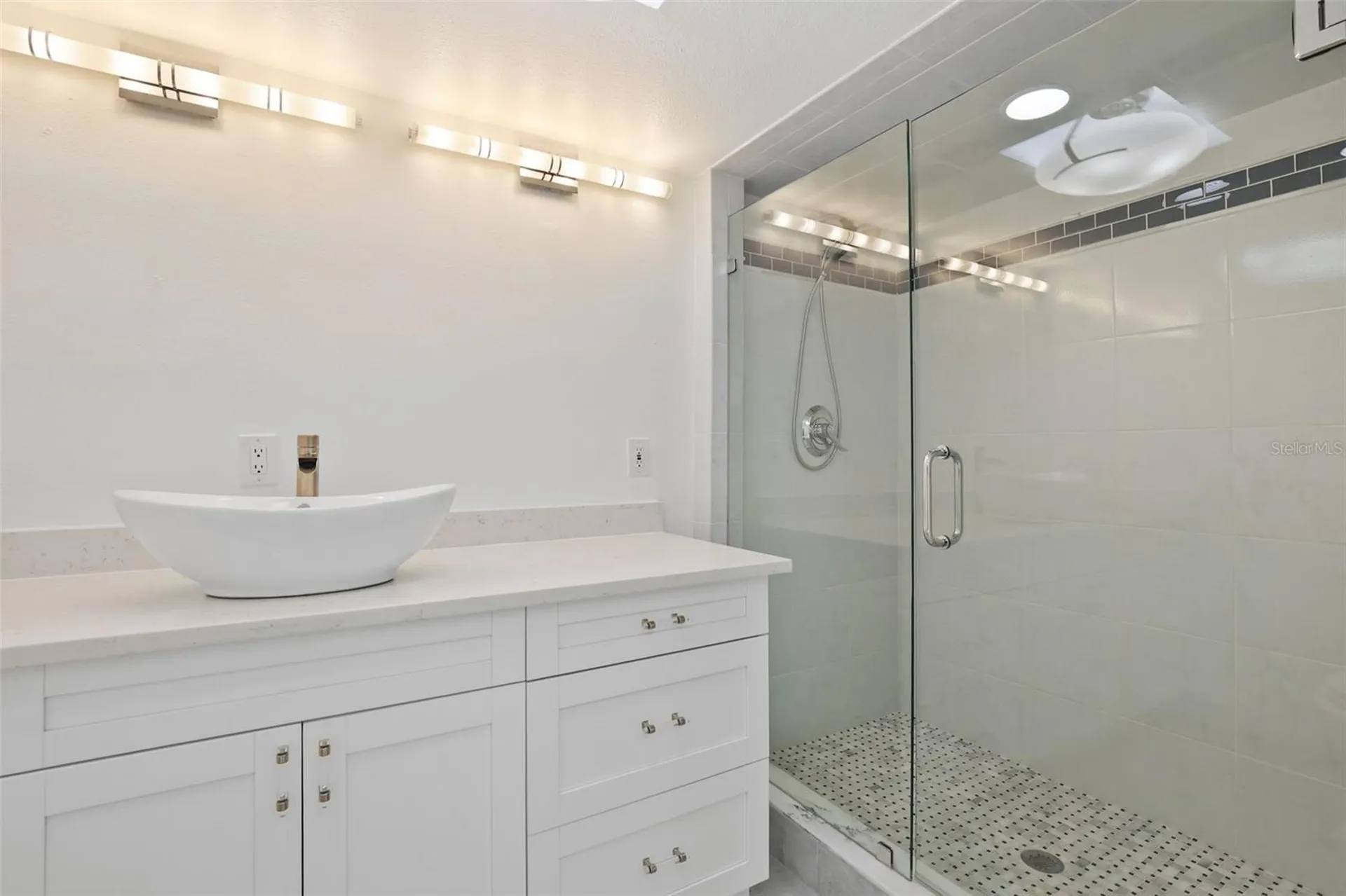 25 Sandpiper Road Tampa FL 33609