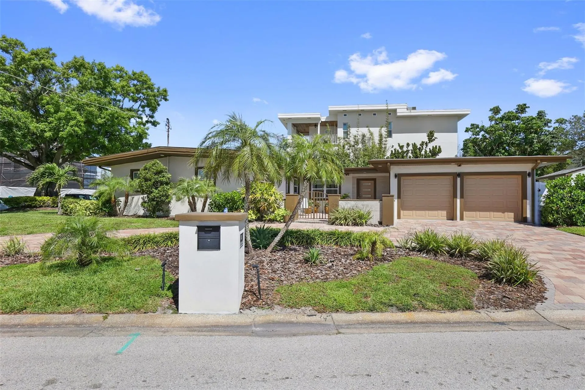25 Sandpiper Road Tampa FL 33609