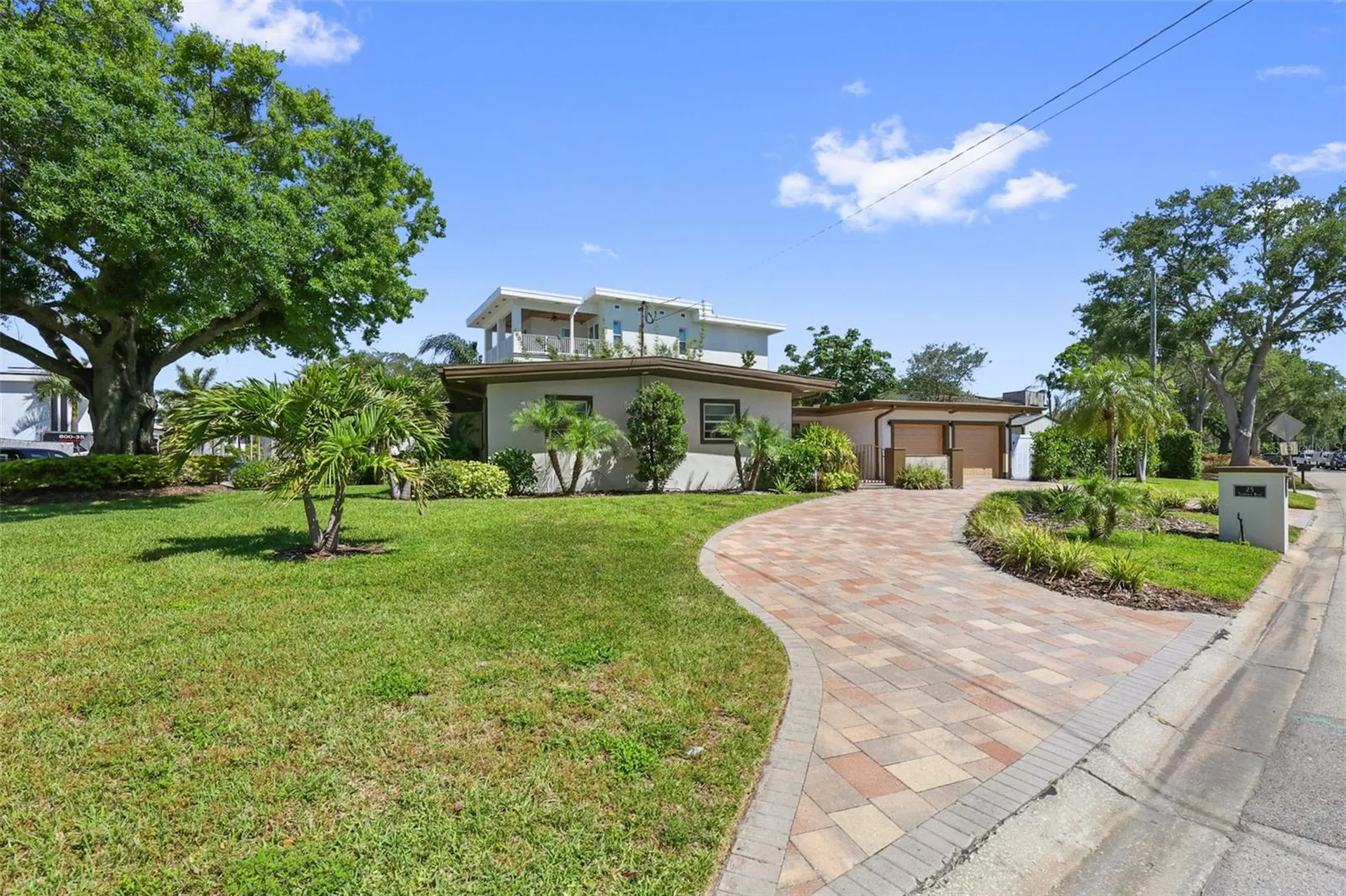 25 Sandpiper Road Tampa FL 33609