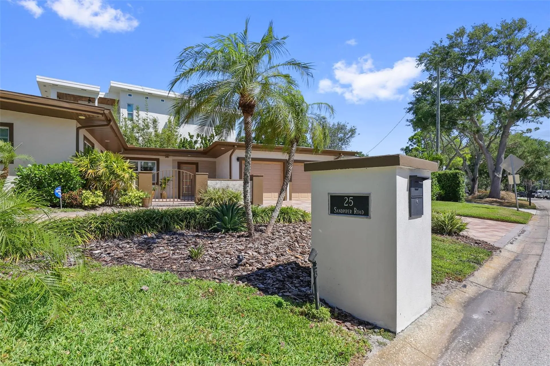 25 Sandpiper Road Tampa FL 33609