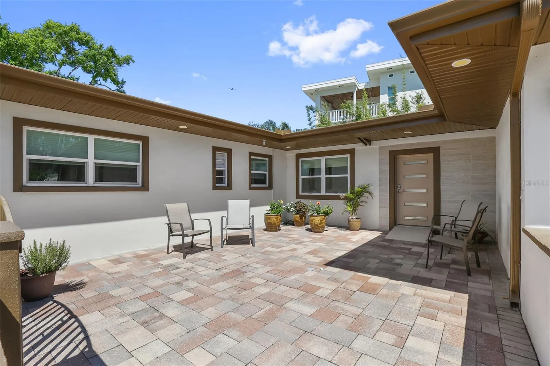 25 Sandpiper Road Tampa FL 33609