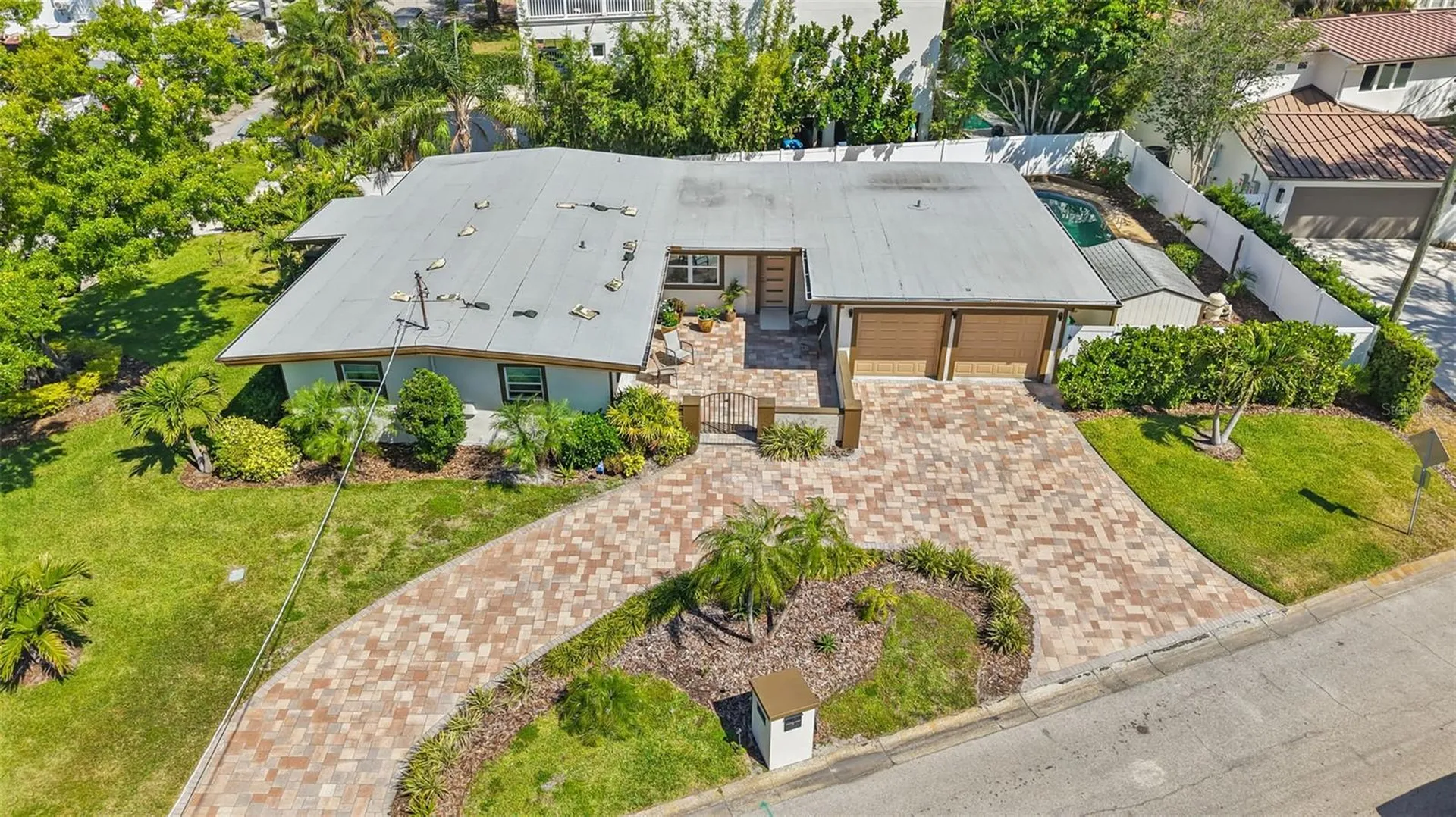 25 Sandpiper Road Tampa FL 33609