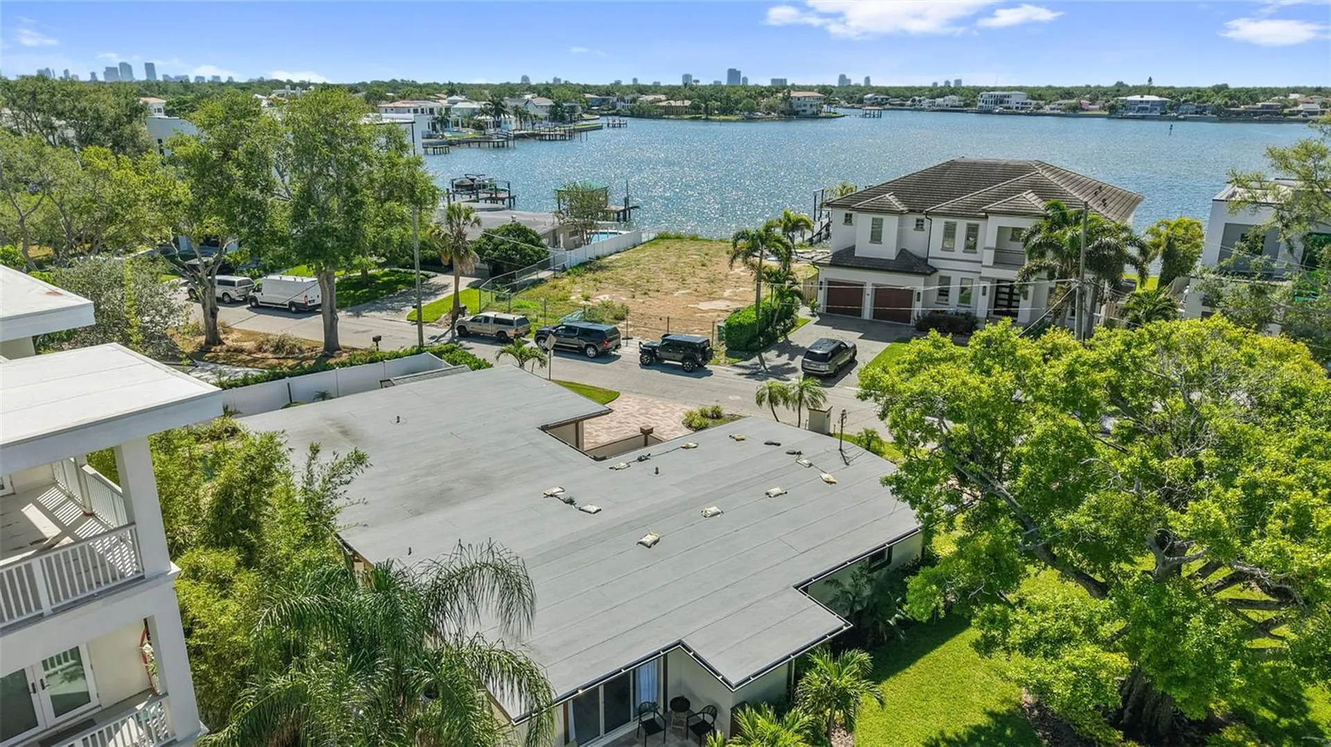 25 Sandpiper Road Tampa FL 33609