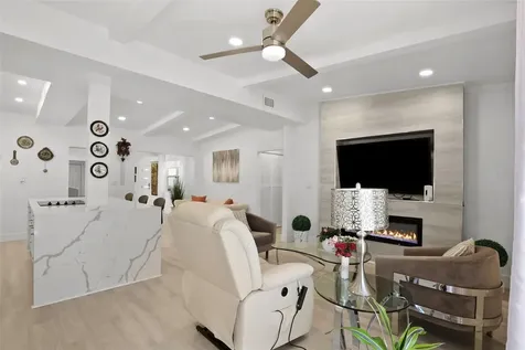 25 Sandpiper Road Tampa FL 33609