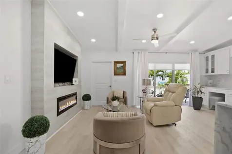 25 Sandpiper Road Tampa FL 33609