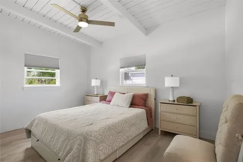 25 Sandpiper Road Tampa FL 33609