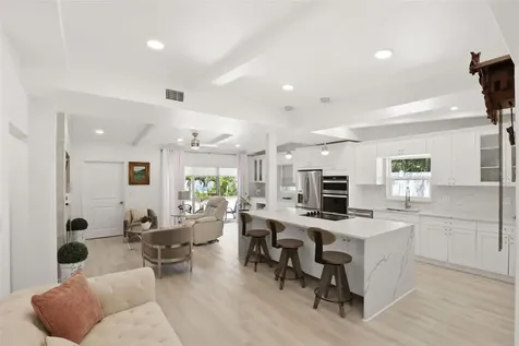 25 Sandpiper Road Tampa FL 33609
