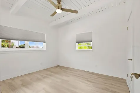 25 Sandpiper Road Tampa FL 33609