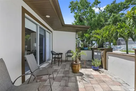 25 Sandpiper Road Tampa FL 33609