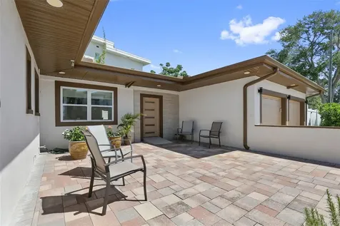 25 Sandpiper Road Tampa FL 33609