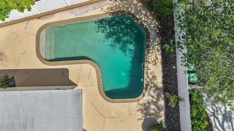 25 Sandpiper Road Tampa FL 33609