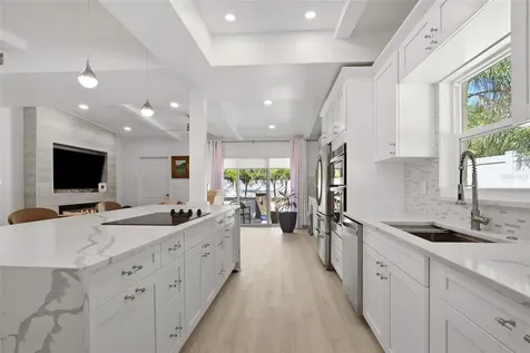 25 Sandpiper Road Tampa FL 33609