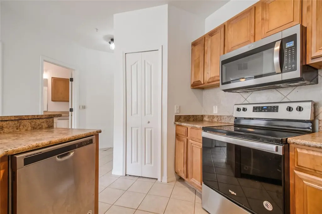 6157 Metrowest Boulevard Orlando FL 32835
